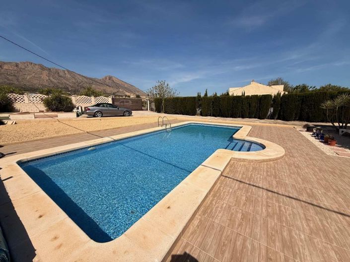 Image No.2-3 Bed Villa for sale