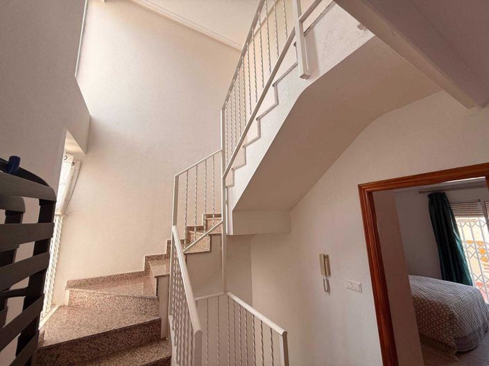 Image No.6-2 Bed Townhouse for sale