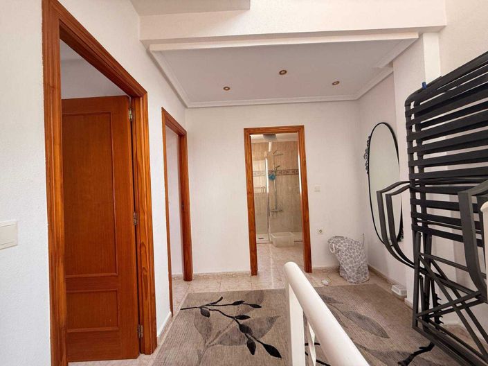 Image No.8-2 Bed Townhouse for sale