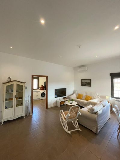 Image No.17-4 Bed Country House for sale