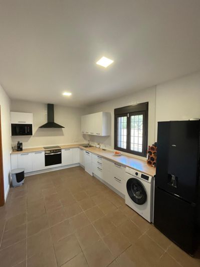 Image No.19-4 Bed Country House for sale