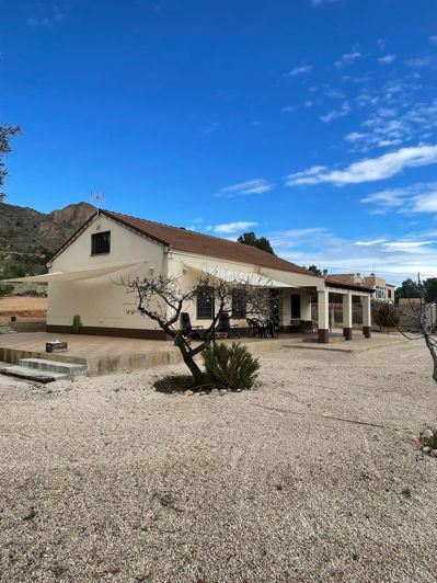 Image No.39-4 Bed Country House for sale