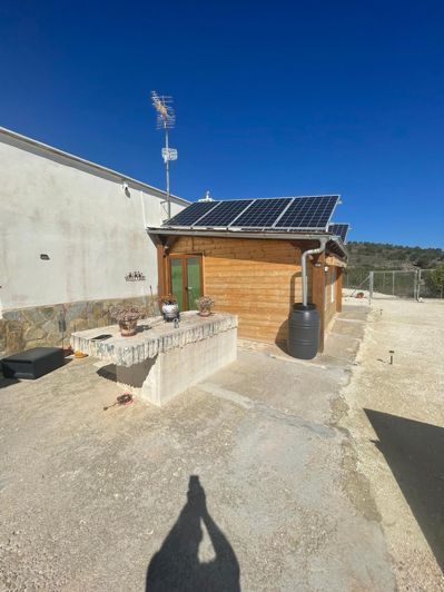 Image No.19-3 Bed House for sale