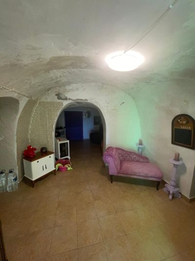 Image No.31-3 Bed House for sale