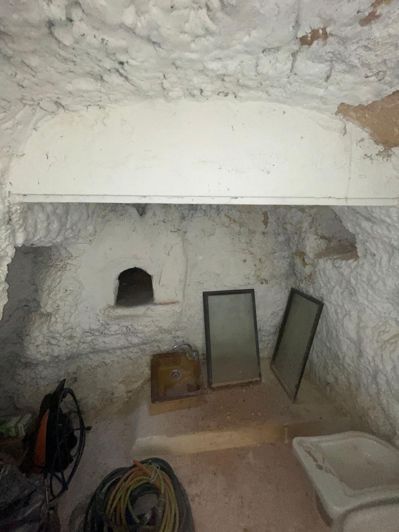 Image No.8-3 Bed House for sale