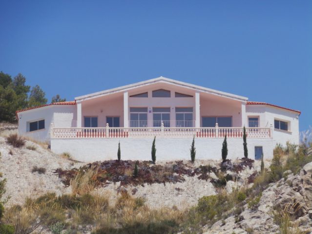 Image No.2-5 Bed Villa for sale