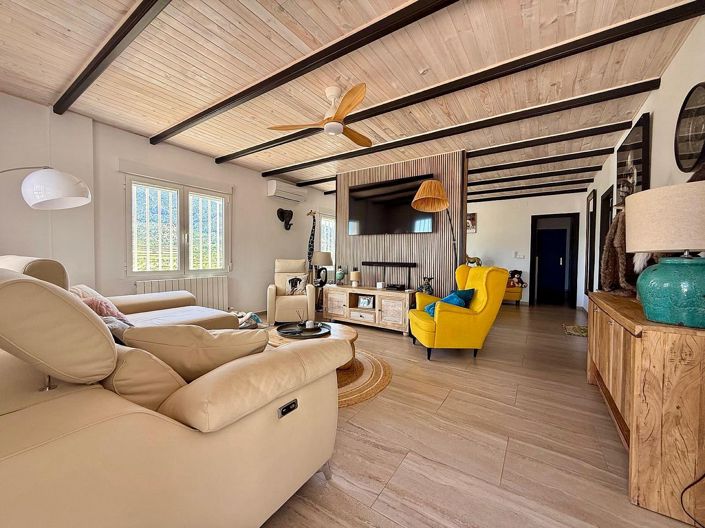 Image No.40-4 Bed Villa for sale