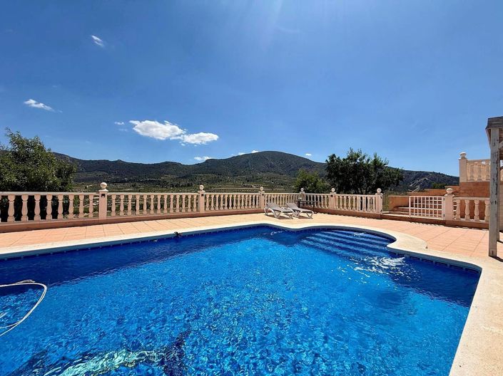 Image No.8-4 Bed Villa for sale