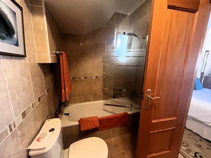 Image No.15-4 Bed Villa for sale