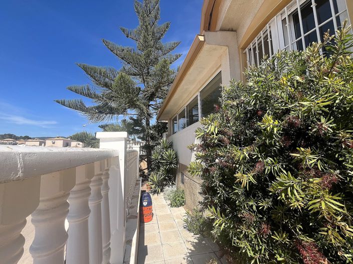 Image No.40-4 Bed Villa for sale
