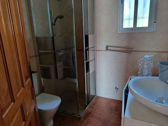 Image No.23-2 Bed Country House for sale
