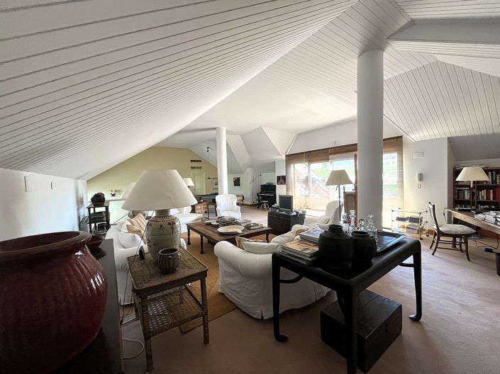 Image No.20-3 Bed Apartment for sale