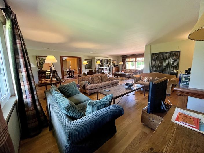 Image No.6-3 Bed Apartment for sale