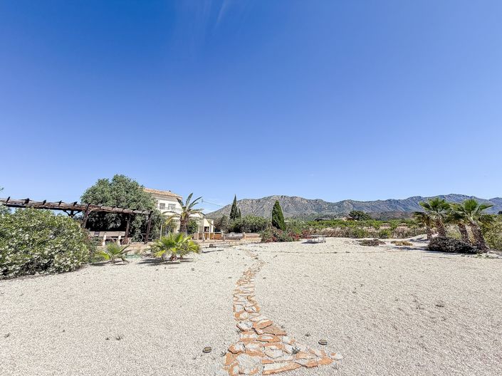 Image No.19-5 Bed Villa for sale