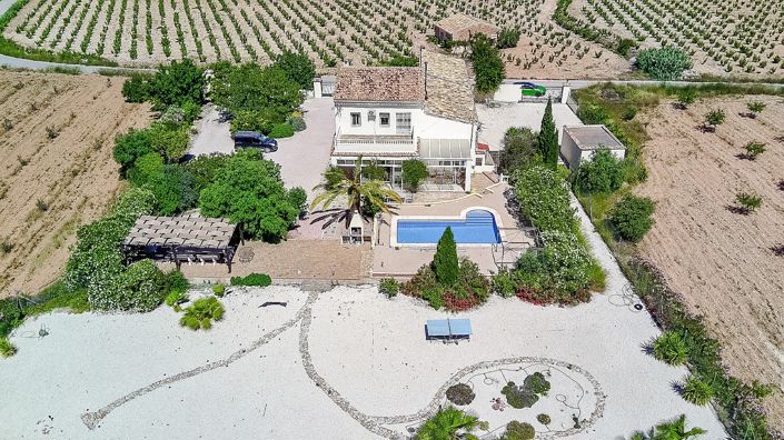 Image No.2-5 Bed Villa for sale