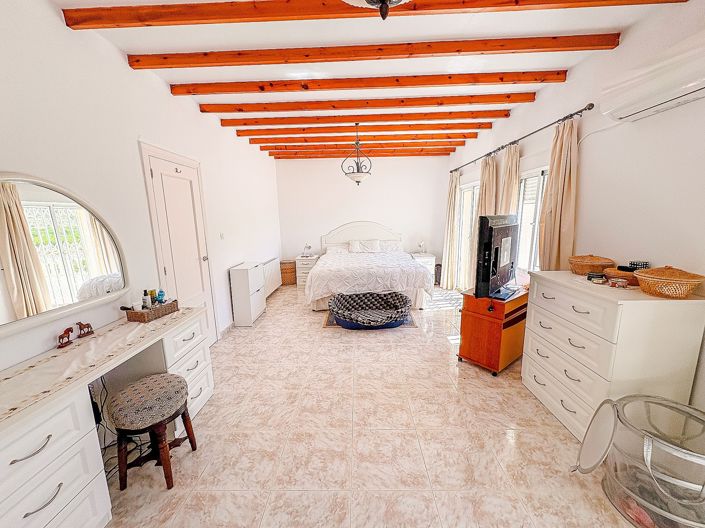 Image No.43-5 Bed Villa for sale