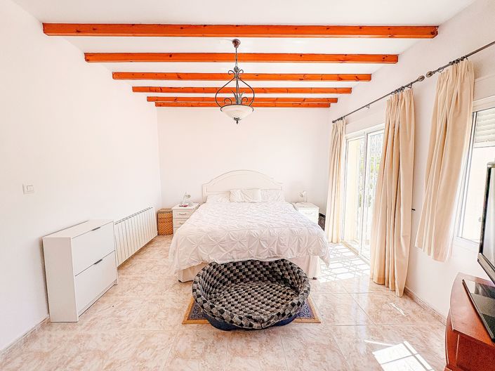 Image No.44-5 Bed Villa for sale