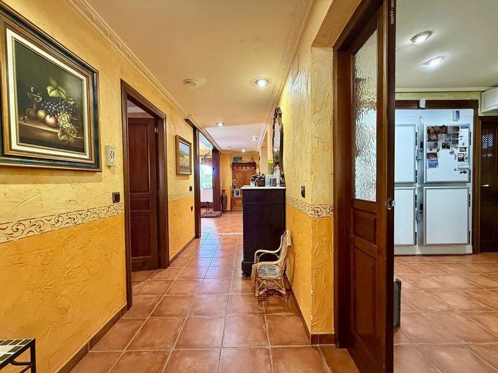 Image No.22-6 Bed Villa for sale
