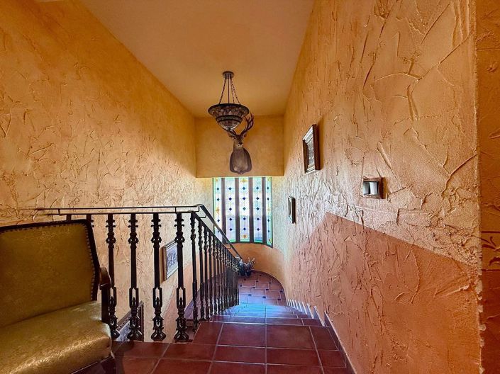 Image No.30-6 Bed Villa for sale