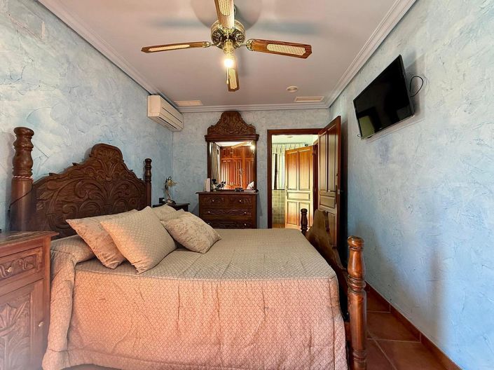 Image No.35-6 Bed Villa for sale