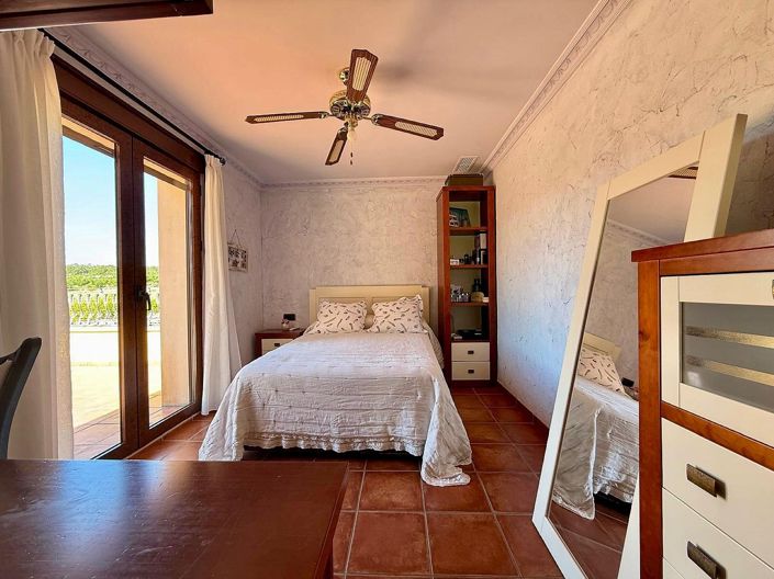 Image No.38-6 Bed Villa for sale