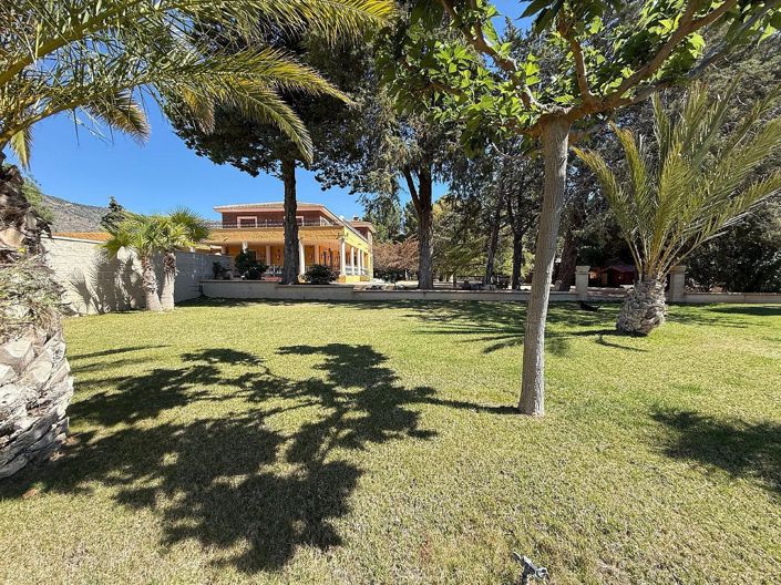 Image No.7-6 Bed Villa for sale