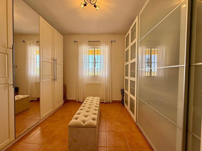 Image No.21-3 Bed Villa for sale