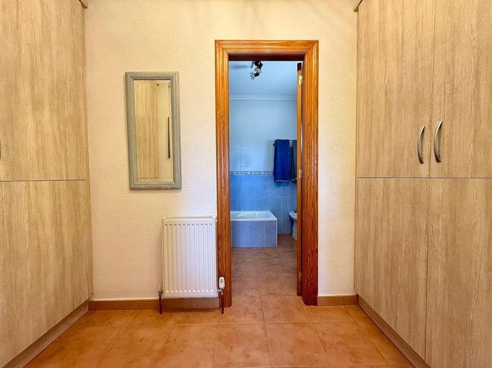 Image No.26-3 Bed Villa for sale