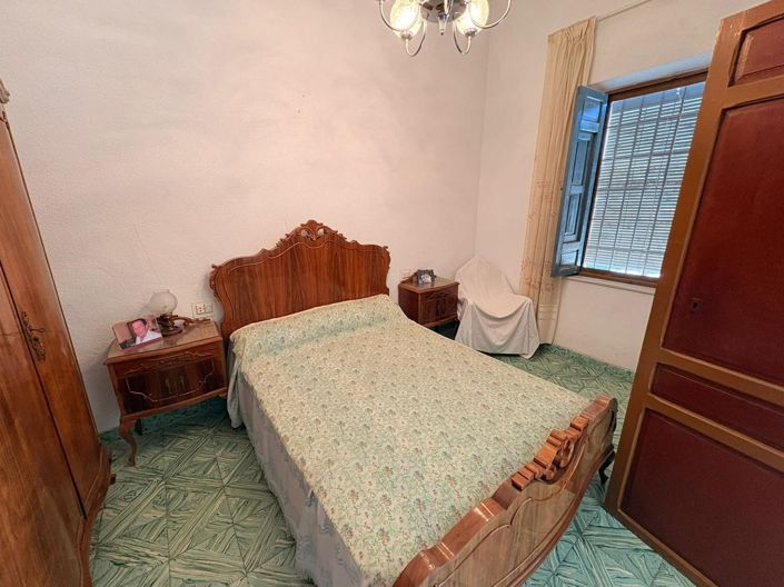 Image No.26-3 Bed Country House for sale
