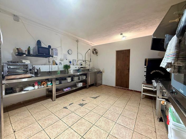 Image No.18-3 Bed Townhouse for sale