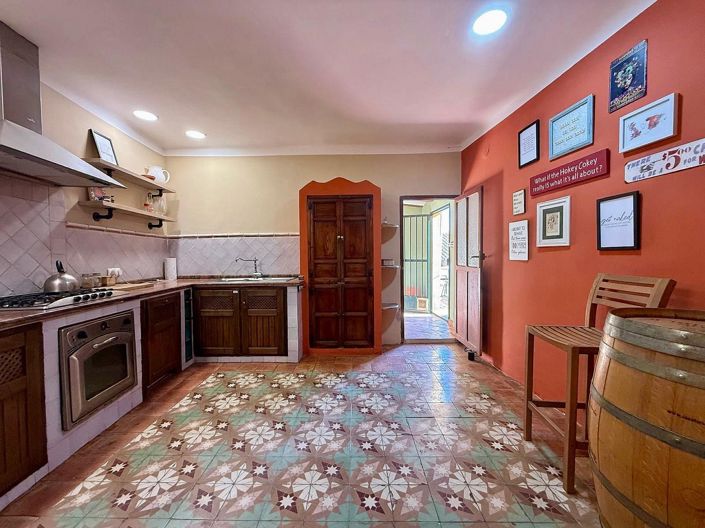 Image No.35-3 Bed Townhouse for sale