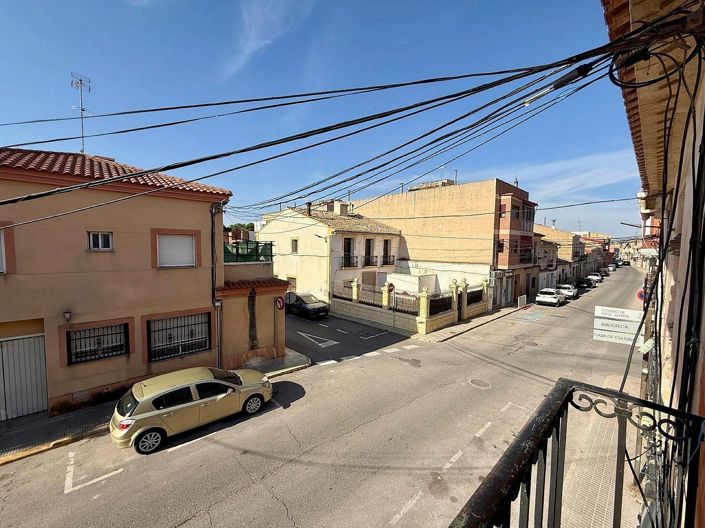 Image No.40-3 Bed Townhouse for sale