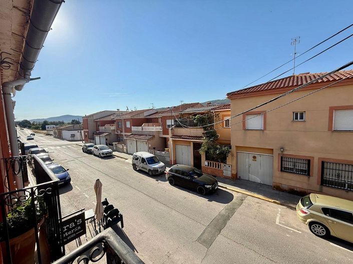 Image No.41-3 Bed Townhouse for sale