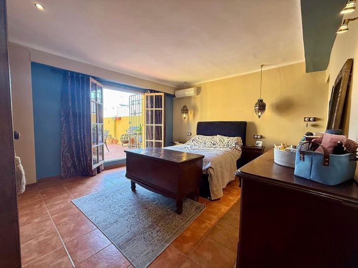 Image No.45-3 Bed Townhouse for sale