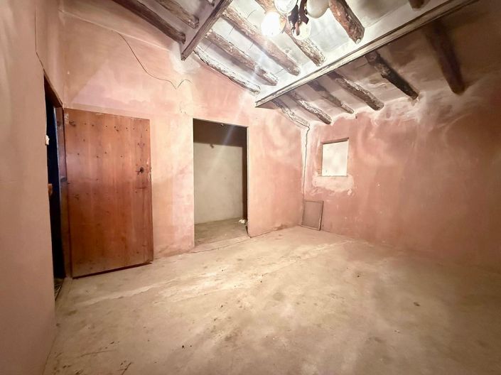 Image No.20-4 Bed Townhouse for sale