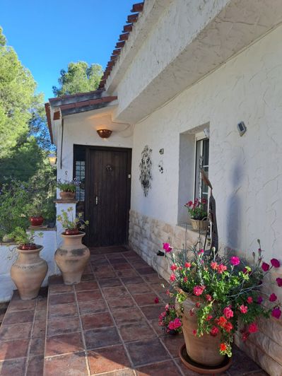 Image No.27-6 Bed Country House for sale