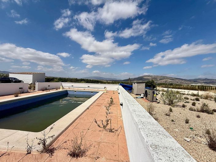 Image No.7-3 Bed Villa for sale