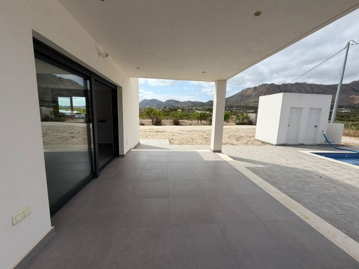 Image No.11-4 Bed Villa for sale