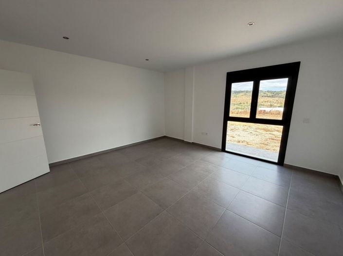 Image No.16-4 Bed Villa for sale