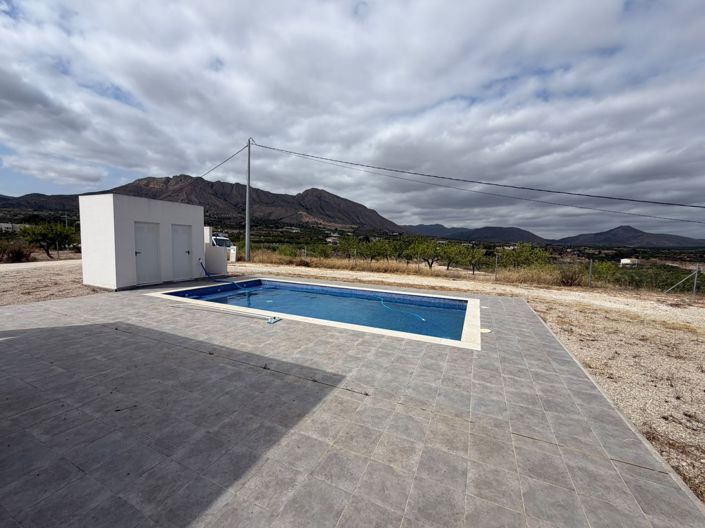 Image No.8-4 Bed Villa for sale