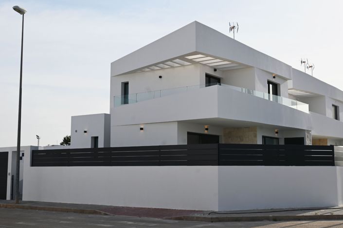Image No.3-3 Bed Villa for sale