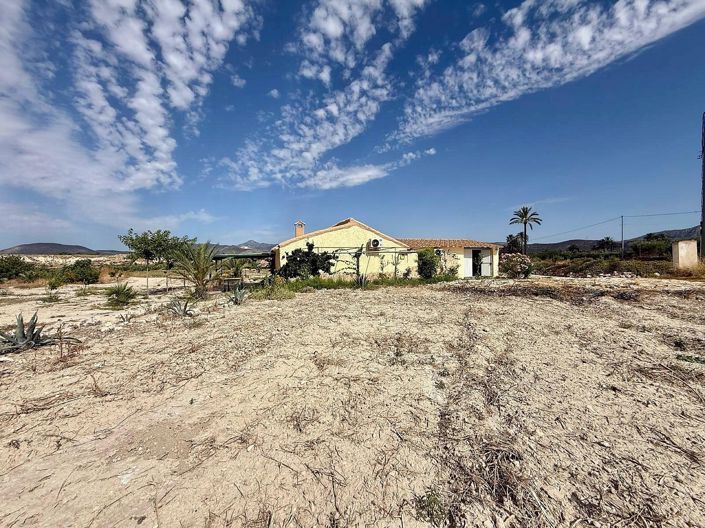 Image No.3-3 Bed Villa for sale