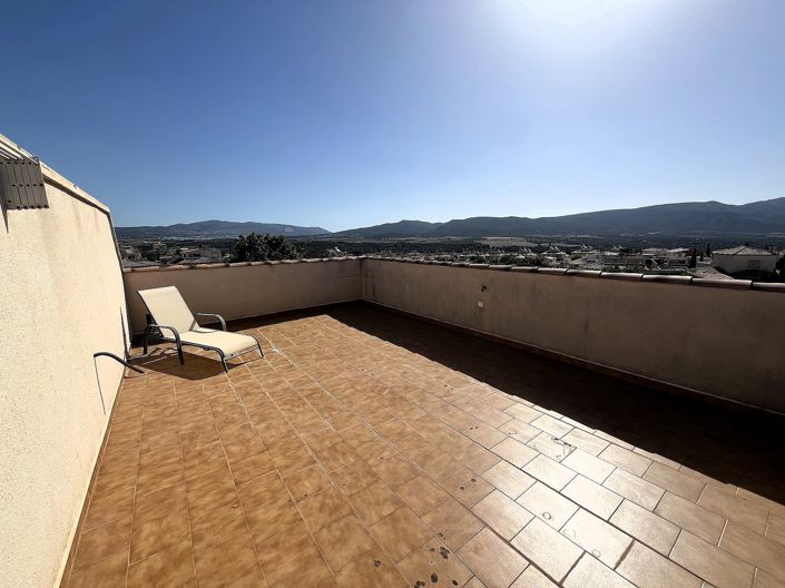 Image No.18-2 Bed Apartment for sale