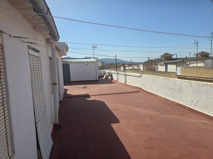 Image No.24-3 Bed Apartment for sale
