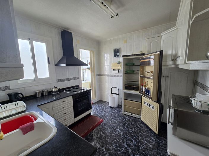 Image No.6-3 Bed Apartment for sale