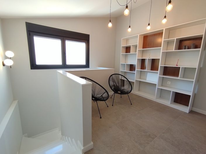 Image No.16-3 Bed Townhouse for sale