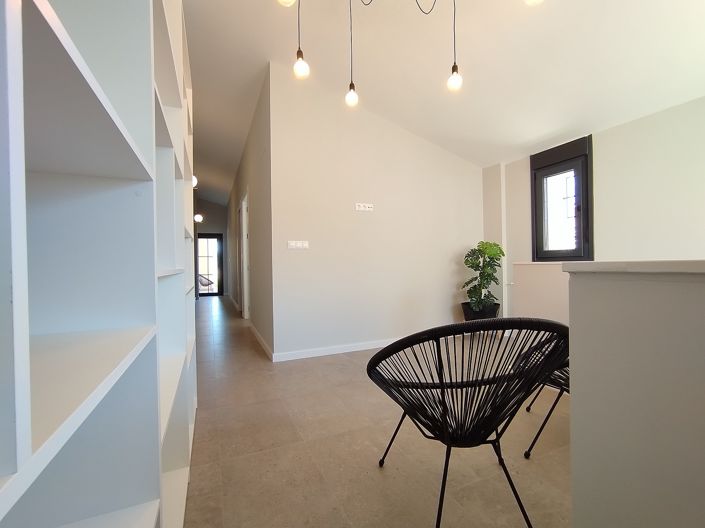 Image No.18-3 Bed Townhouse for sale