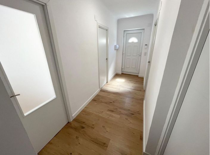 Image No.12-3 Bed Townhouse for sale