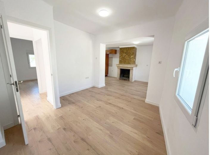 Image No.7-3 Bed Townhouse for sale
