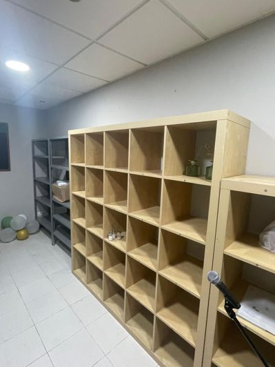 Image No.11-3 Bed Commercial for sale